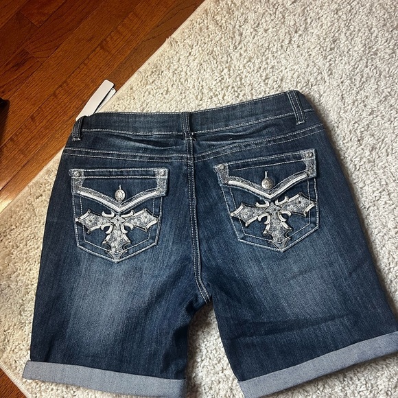 WOMENS NEW DIRECTIONS WEEKEND DENIM SHORTS SIZE 10 NWT - Picture 10 of 13